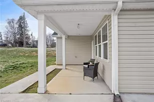 444 Weatherly St, Ramseur, NC 27316 - Photo 3