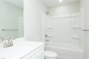 559 Pinnix Rd, Burlington, NC 27217 - Photo 17