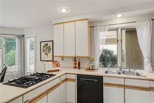 2902 Crossfield Dr, Greensboro, NC 27408 - Photo 13