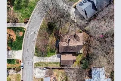 2902 Crossfield Drive, Greensboro, NC 27408 - Photo 47