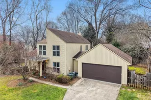 2902 Crossfield Dr, Greensboro, NC 27408 - Photo 1