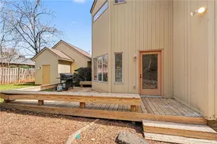 2902 Crossfield Dr, Greensboro, NC 27408 - Photo 41