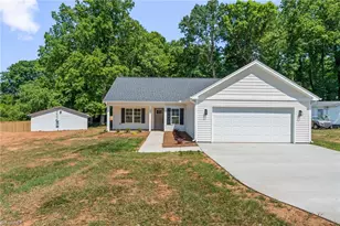 134 Hewes St, Winston-Salem, NC 27103 - Photo 27