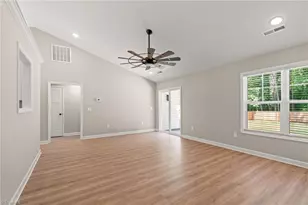 134 Hewes St, Winston-Salem, NC 27103 - Photo 9