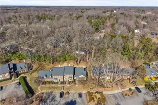 19 Milpond Ln, Greensboro, NC 27455 - Photo 19