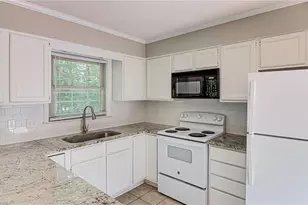 4639 Lawndale Dr, Greensboro, NC 27455 - Photo 11