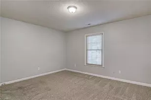 4639 Lawndale Dr, Greensboro, NC 27455 - Photo 17