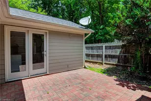 4639 Lawndale Dr, Greensboro, NC 27455 - Photo 19