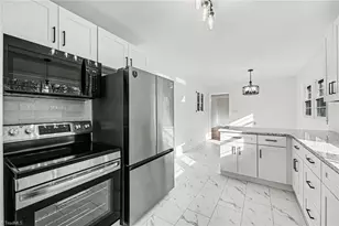 3603 Rolling Rd, High Point, NC 27265 - Photo 9