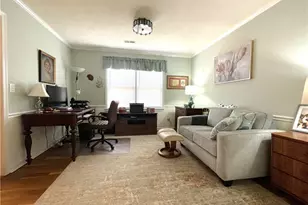 5901 Spanish Oak Dr, Greensboro, NC 27409 - Photo 5