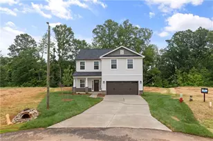 110 Vine Maple Ct, King, NC 27021 - Photo 5