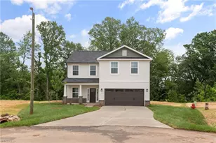 110 Vine Maple Ct, King, NC 27021 - Photo 3