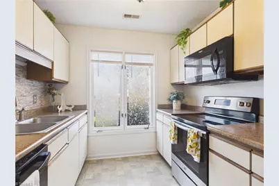 1415 Grantland Place, Greensboro, NC 27410 - Photo 3