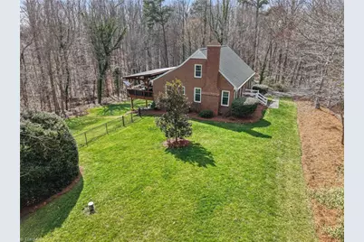 3990 Walnut Hills Drive, Winston-Salem, NC 27106 - Photo 31