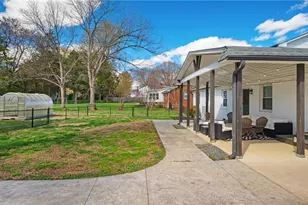 2045 Westover Terrace, Burlington, NC 27215 - Photo 31