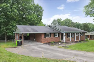 429 Mendenhall Dr, Winston-Salem, NC 27127 - Photo 3