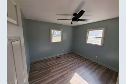 5285 E Holly Grove Road, Thomasville, NC 27360 - Photo 17
