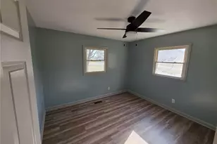 5285 E Holly Grove Rd, Thomasville, NC 27360 - Photo 17