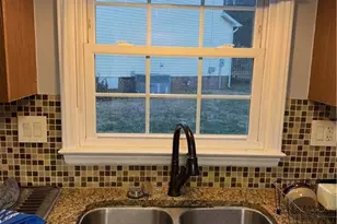 8 Kings Forest Ct, Greensboro, NC 27405 - Photo 3