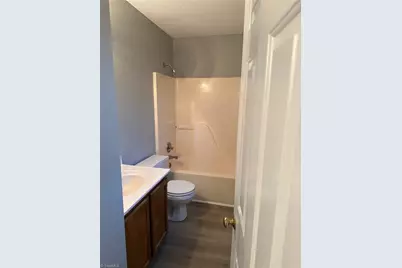 8 Kings Forest Court, Greensboro, NC 27405 - Photo 9