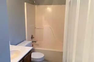 8 Kings Forest Ct, Greensboro, NC 27405 - Photo 9