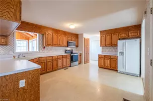 1070 Dun Ave, Walnut Cove, NC 27052 - Photo 13