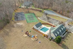 7902 Southerland Dr, Browns Summit, NC 27214 - Photo 49