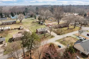 1714 Fairview St, Burlington, NC 27215 - Photo 11