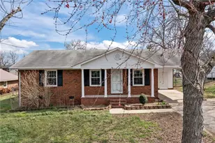 1714 Fairview St, Burlington, NC 27215 - Photo 1