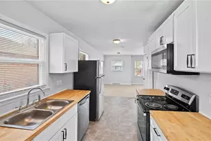 1702 Eastwood Ave, Greensboro, NC 27401 - Photo 3