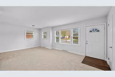 1702 Eastwood Avenue, Greensboro, NC 27401 - Photo 7