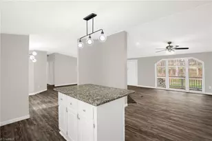 131 Altavista Ct, Clayton, NC 27520 - Photo 5