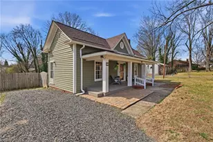 505 W Decatur St, Madison, NC 27025 - Photo 3