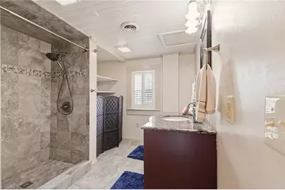 505 W Decatur Street, Madison, NC 27025 - Photo 15