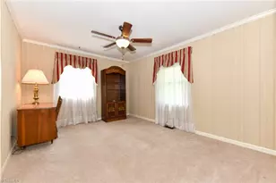 2702 Holly Dr, Greensboro, NC 27408 - Photo 11