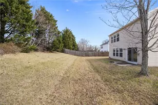 4043 Windstream Ct, Jamestown, NC 27282 - Photo 35