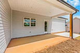 109 Hickory St, Yadkinville, NC 27055 - Photo 31