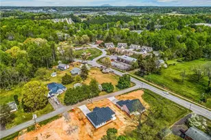 109 Hickory St, Yadkinville, NC 27055 - Photo 33