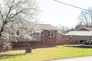 1114 Holly Springs Rd, Mount Airy, NC 27030 - Photo 3