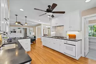 2202 Marston Rd, Greensboro, NC 27408 - Photo 17