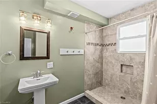 416 Peeler St, Salisbury, NC 28146 - Photo 27