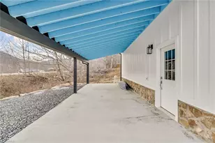 153 Crossmor Dr, Todd, NC 28684 - Photo 43