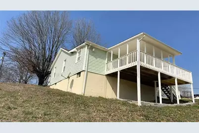 5075 Baux Mountain Road, Winston-Salem, NC 27105 - Photo 11