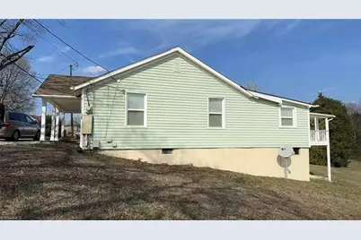 5075 Baux Mountain Road, Winston-Salem, NC 27105 - Photo 13