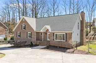 140 Milnor Pl, Winston-Salem, NC 27104 - Photo 5