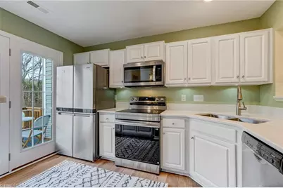 21 Culpepper Circle, Greensboro, NC 27410 - Photo 9