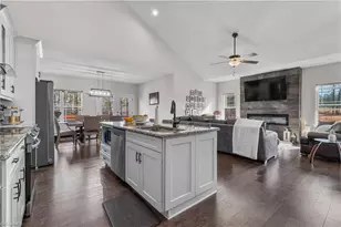 5572 Friendship Glen Dr, Browns Summit, NC 27214 - Photo 9