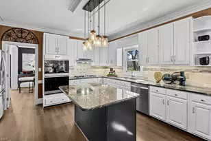 905 McDowell Dr, Greensboro, NC 27408 - Photo 13