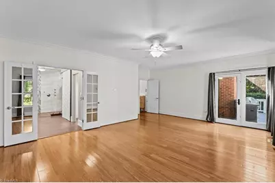 905 McDowell Drive, Greensboro, NC 27408 - Photo 25