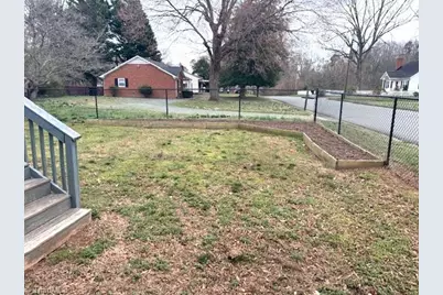 812 Everett Street, Burlington, NC 27215 - Photo 17